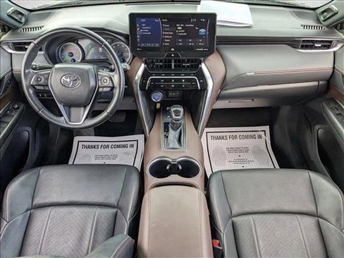 Used 2021 Toyota Venza Limited image 16