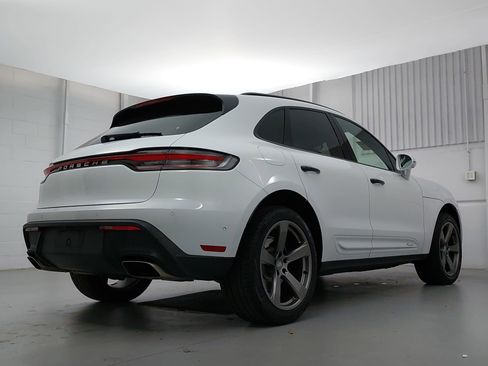 Used 2023 Porsche Macan Turbo image 7