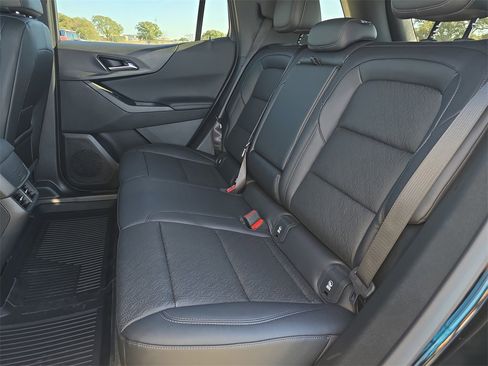 New 2026 Chevrolet Equinox LT w/ Convenience Package II image 14