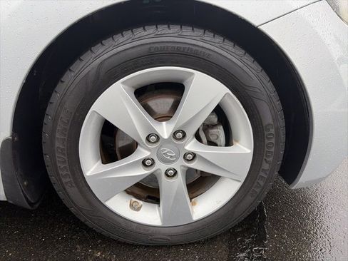 Used 2013 Hyundai Elantra GLS w/ Preferred Pkg image 8