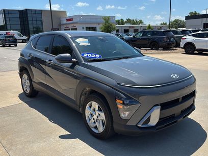 Used 2025 Hyundai Kona SE