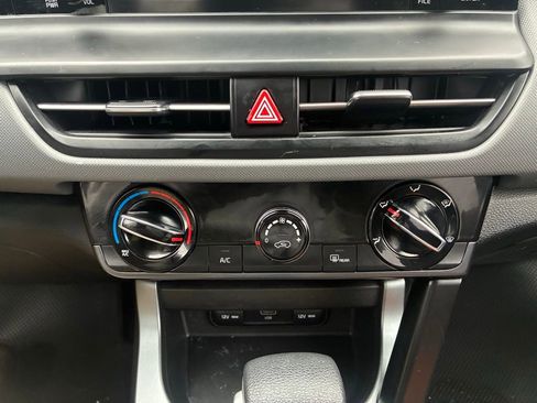 Used 2024 Kia Seltos LX image 38