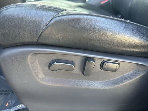 Used 2022 Nissan Armada SL w/ Captain's Chairs Package RWD image 14