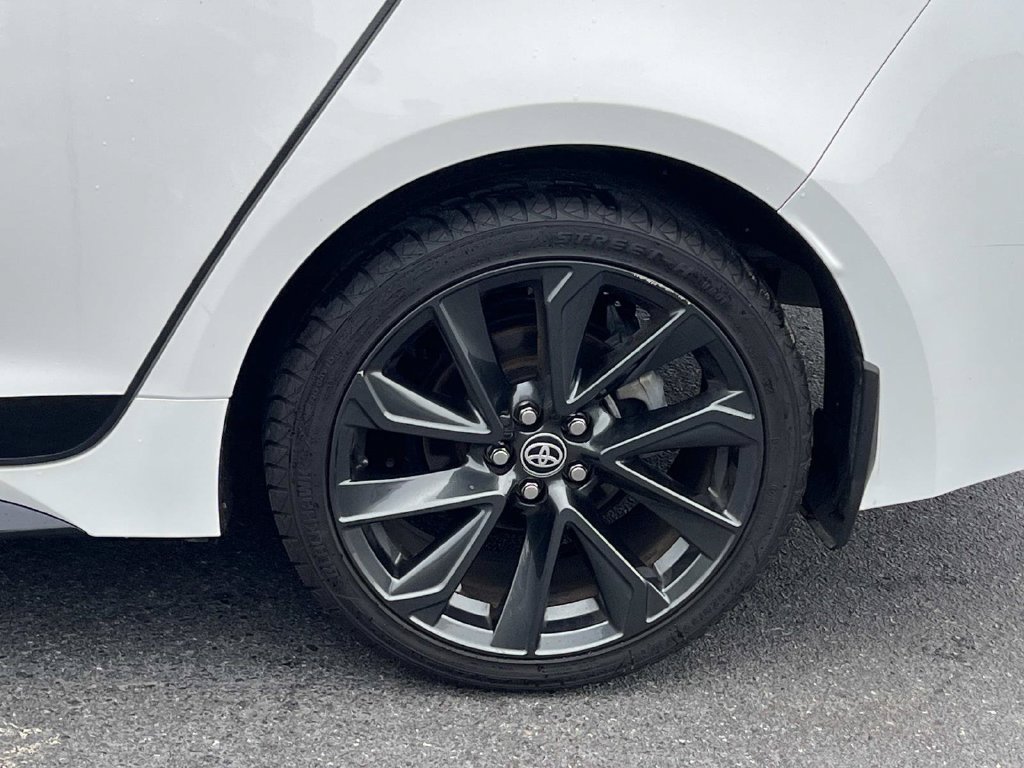 Used 2024 Toyota Corolla SE FWD image 12