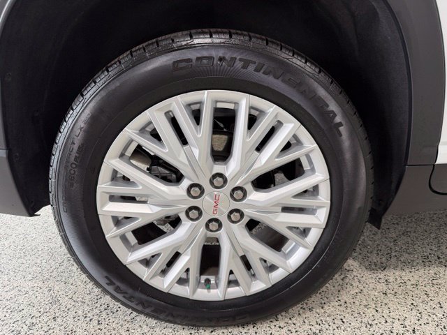 Used 2026 GMC Acadia Elevation w/ Elevation Premium Package FWD image 36