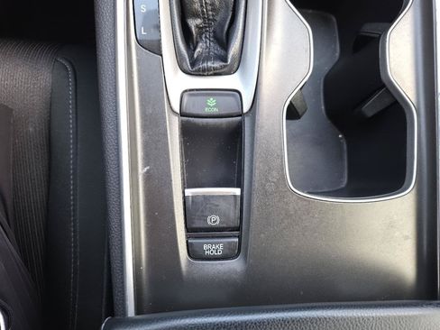 Used 2018 Honda Accord LX image 36