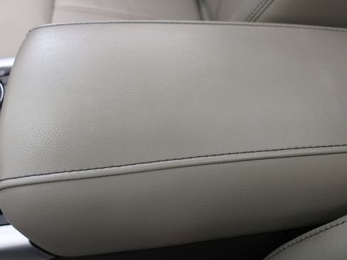 Used 2012 Ford Edge Limited image 61