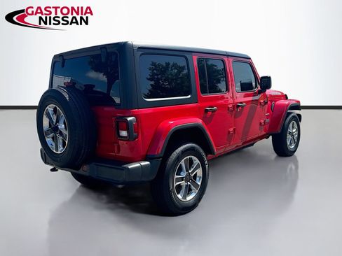 Used 2019 Jeep Wrangler Unlimited Sahara AWD/4WD image 7