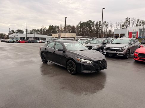 Used 2025 Nissan Sentra SR w/ Midnight Edition image 3
