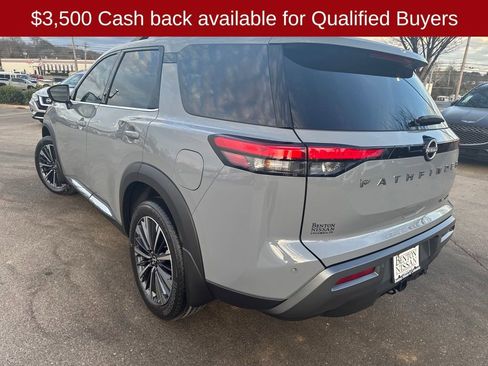 New 2026 Nissan Pathfinder Platinum image 6