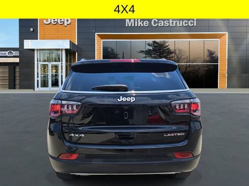 Used 2023 Jeep Compass Limited AWD/4WD image 5