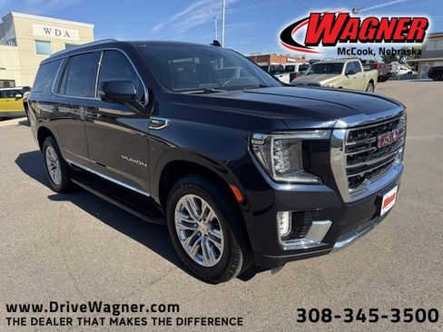 Used 2021 GMC Yukon SLT w/ SLT Luxury Package image 1