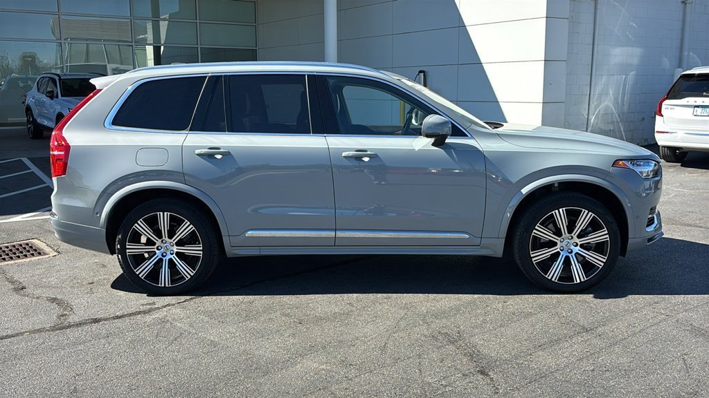 Certified 2025 Volvo XC90 T8 Plus w/ Protection Package AWD/4WD image 26