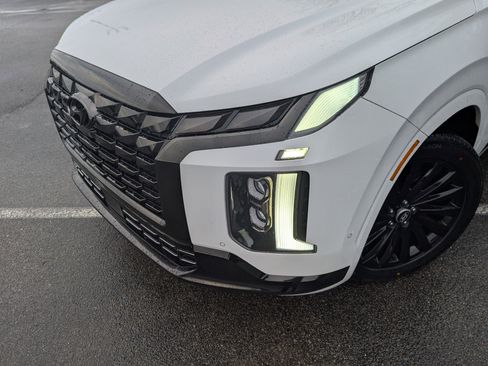 Used 2024 Hyundai Palisade Calligraphy image 13