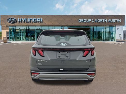 New 2026 Hyundai Tucson SE image 6