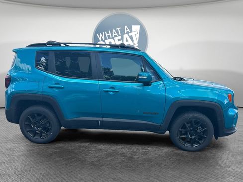 Certified 2020 Jeep Renegade Altitude AWD/4WD image 2