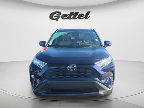 Used 2019 Toyota RAV4 XLE Premium FWD image 2