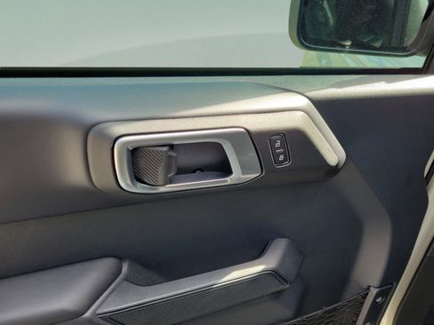 New 2025 Ford Bronco Outer Banks image 17