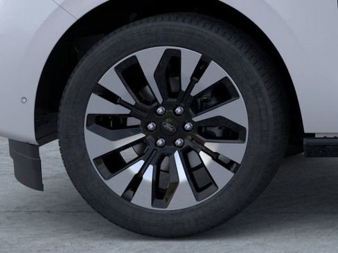 New 2026 Ford Expedition Platinum image 19