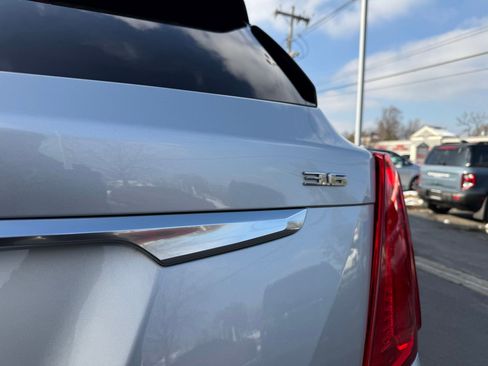 Used 2019 Cadillac XT5 Luxury image 9