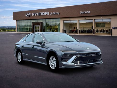New 2026 Hyundai Sonata SE FWD image 10