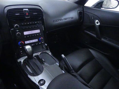 Used 2008 Chevrolet Corvette Coupe w/ Preferred Equipment Group RWD image 12