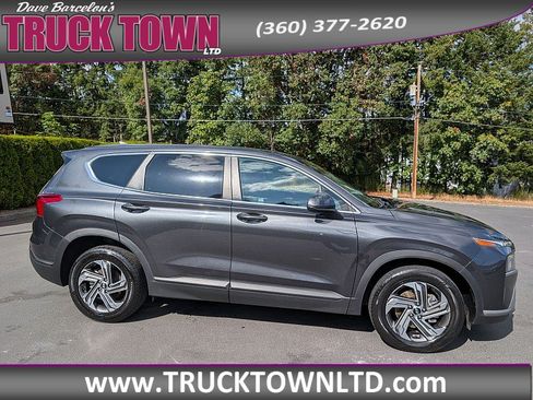 Used 2021 Hyundai Santa Fe SE FWD image 4