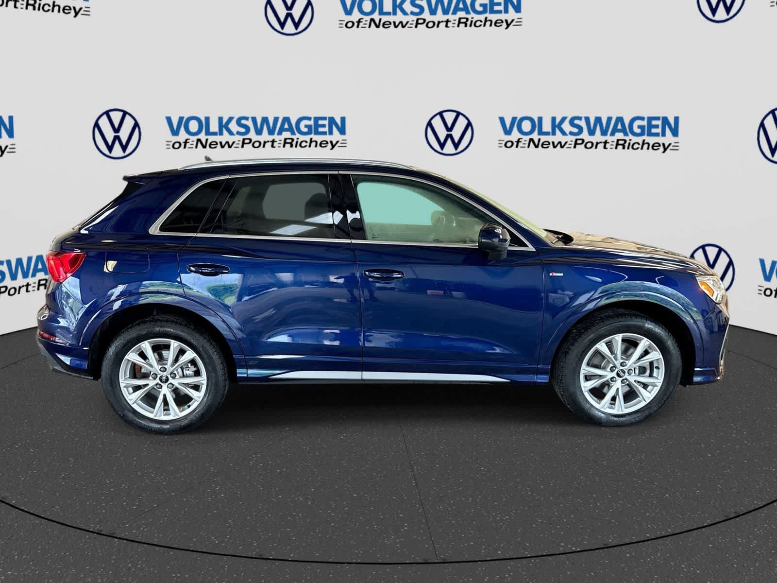 Used 2023 Audi Q3 2.0T Premium Plus w/ Premium Plus Package AWD/4WD image 15