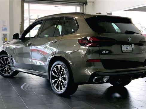 New 2026 BMW X5 sDrive40i RWD image 3