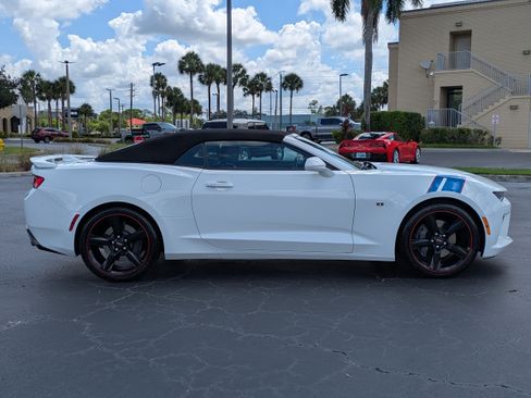 Used 2016 Chevrolet Camaro SS RWD image 7