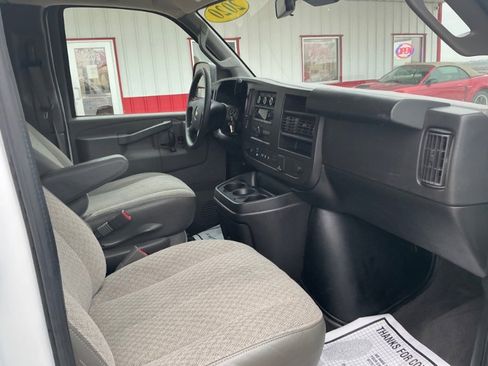 Used 2020 Chevrolet Express 3500 LT w/ LT Preferred Equipment Group image 11