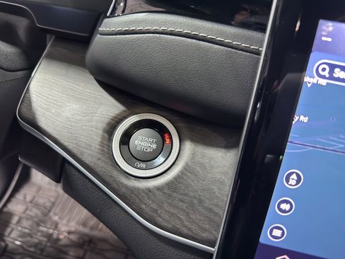 New 2024 Jeep Grand Cherokee Limited 4xe w/ Luxury Tech Group II image 28