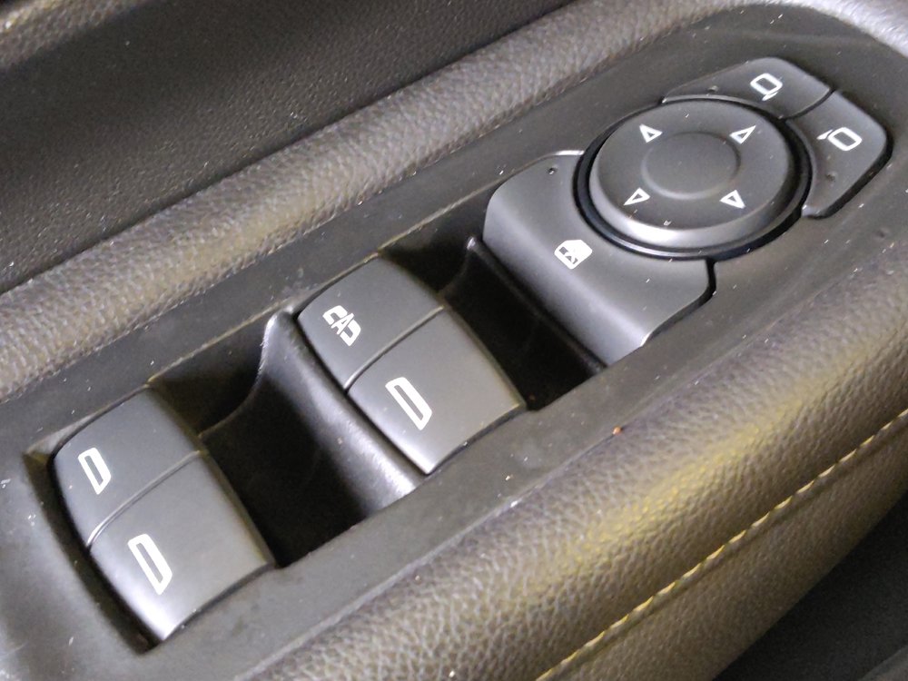 Used 2022 GMC Terrain SLE w/ Driver Convenience Package FWD image 27