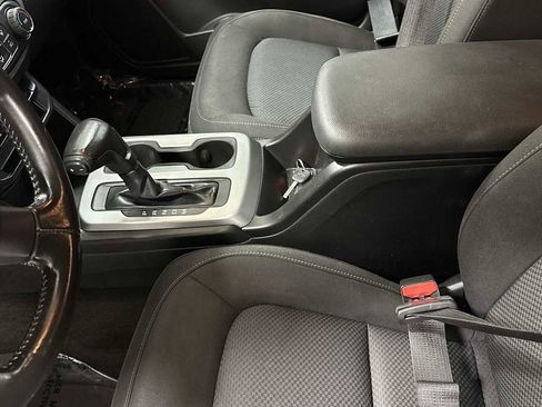 Used 2015 Chevrolet Colorado LT image 23