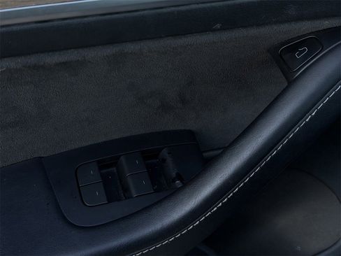 Used 2023 Tesla Model 3 Standard Range image 23