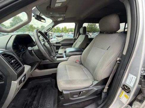 Used 2017 Ford F150 XLT w/ Equipment Group 302A Luxury AWD/4WD image 9