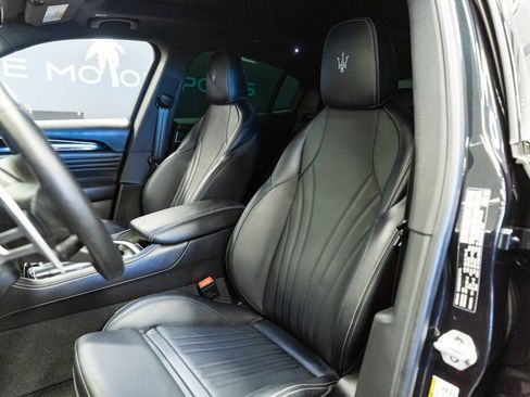 Used 2025 Maserati Grecale Modena image 9