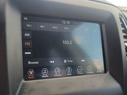 Used 2018 Jeep Compass Latitude w/ Popular Equipment Group image 29