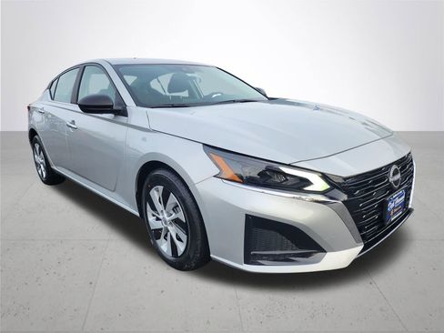 New 2025 Nissan Altima 2.5 S image 5