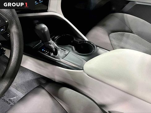 Certified 2018 Toyota Camry LE FWD image 17