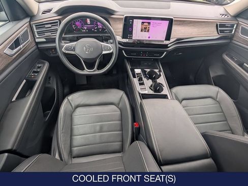 Used 2025 Volkswagen Atlas SEL AWD/4WD image 19