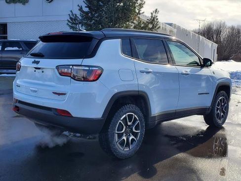 New 2026 Jeep Compass Trailhawk image 3