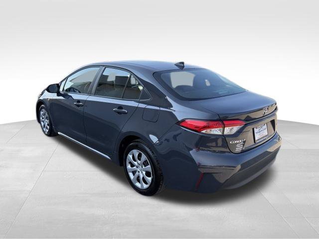 Used 2025 Toyota Corolla LE FWD image 11