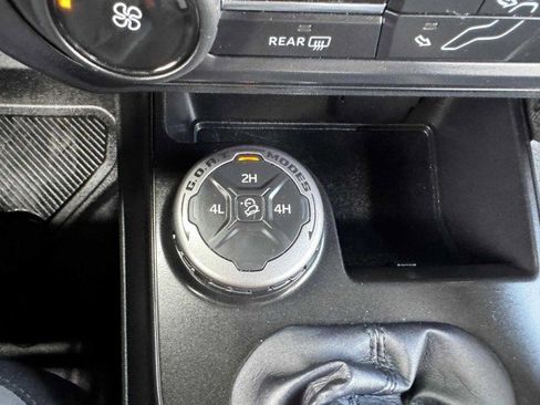 Used 2023 Ford Bronco Black Diamond image 30