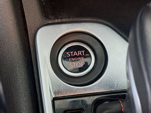 Used 2025 Nissan Sentra SR image 21