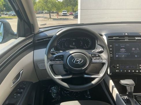 Used 2024 Hyundai Tucson SEL FWD image 17