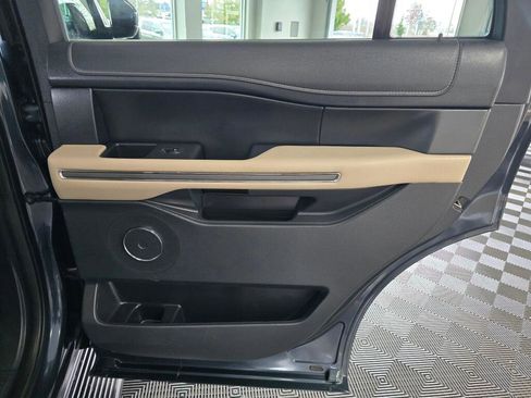 Used 2024 Ford Expedition XLT image 42