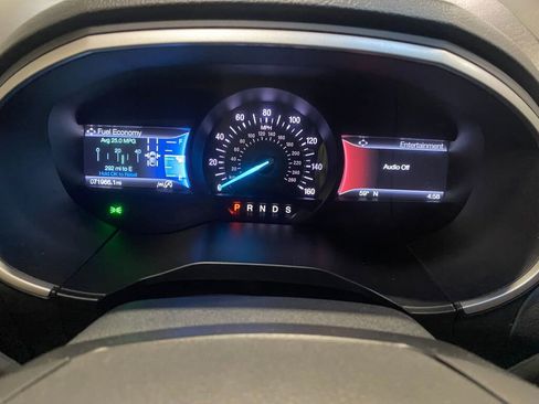 Used 2020 Ford Edge SEL image 12