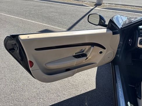 Used 2013 Maserati GranTurismo Sport image 12