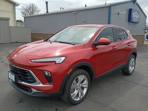 Used 2024 Buick Encore GX Preferred AWD/4WD image 22